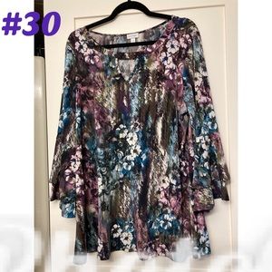 Women’s plus size top